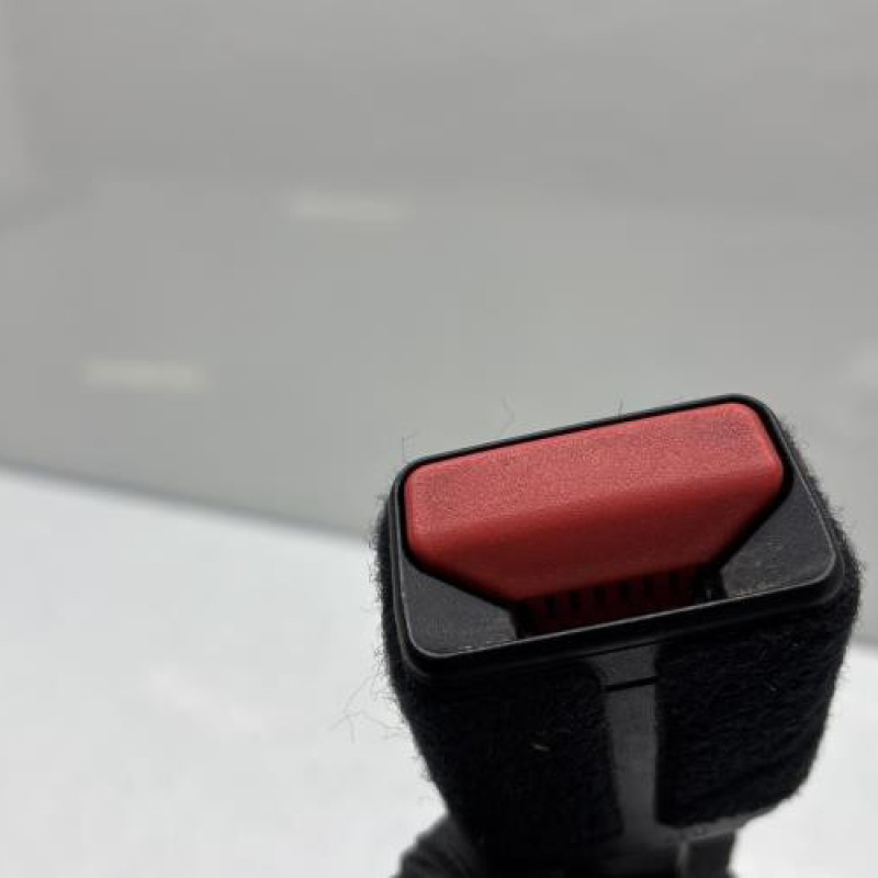 Attache ceinture avant droit PEUGEOT 308 2 Photo n°4