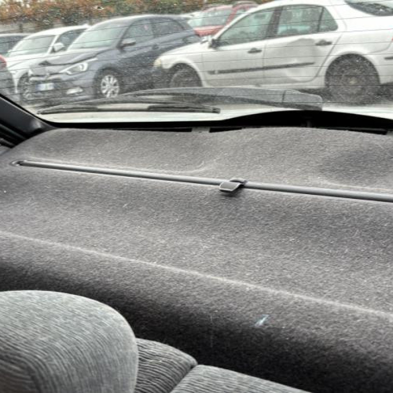 Feu arriere principal droit (feux) CITROEN C5 1 Photo n°16