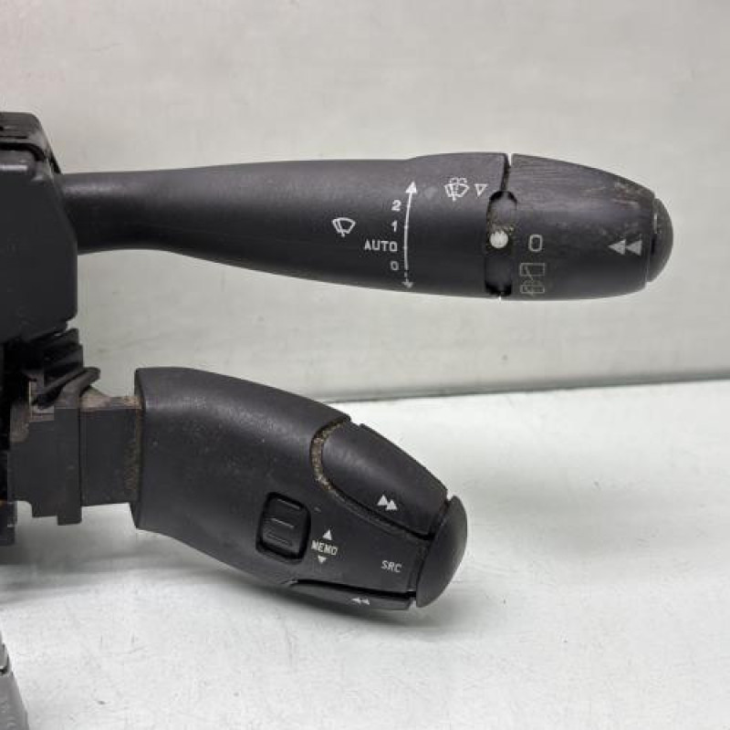 Com (Bloc Contacteur Tournant+Commodo Essuie Glace+Commodo Phare) CITROEN C5 1 Photo n°4