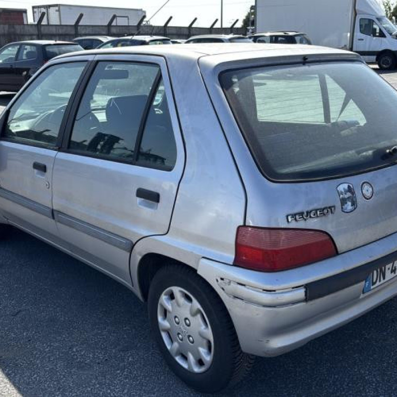 Porte arriere gauche PEUGEOT 106 Photo n°10