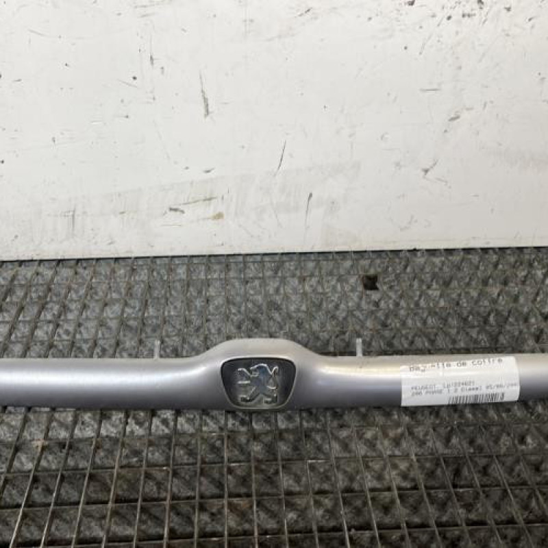 Baguette de coffre PEUGEOT 206 Photo n°1