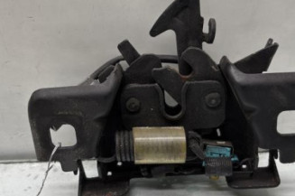 Fermeture de capot RENAULT CLIO 4