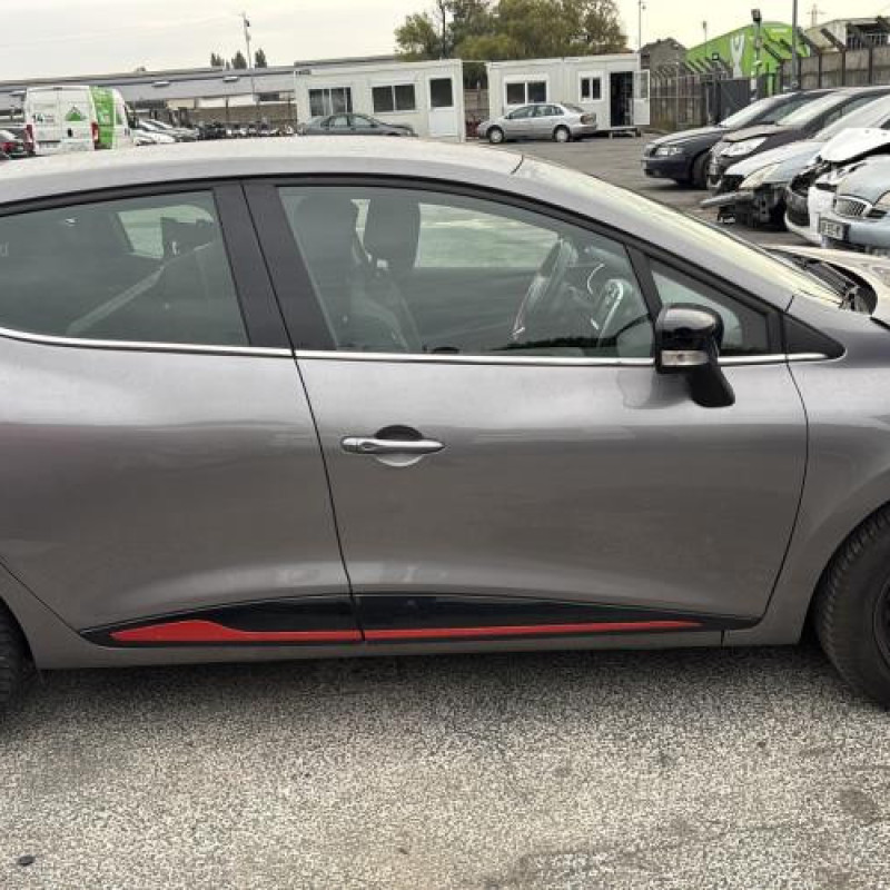 Traverse superieure RENAULT CLIO 4 Photo n°12