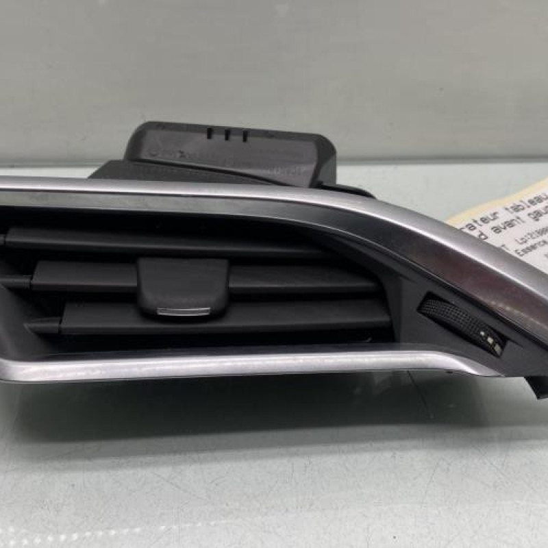 Aerateur tableau de bord avant gauche PEUGEOT 2008 1 Photo n°1