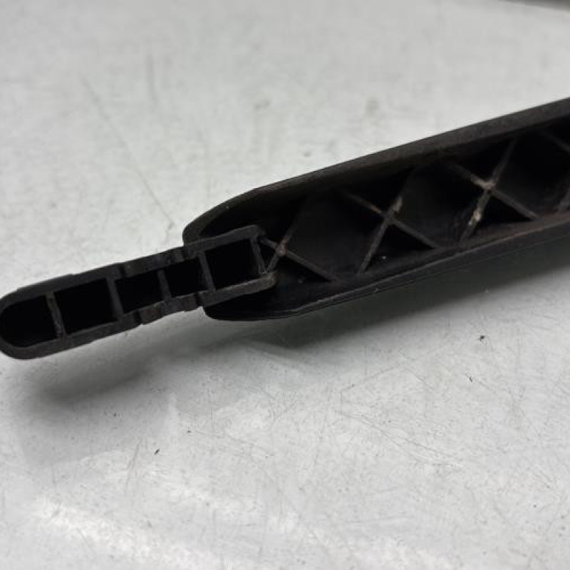 Bras essuie glace arriere OPEL CORSA D Photo n°3