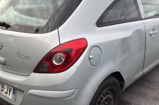 Feu arriere principal gauche (feux) OPEL CORSA D