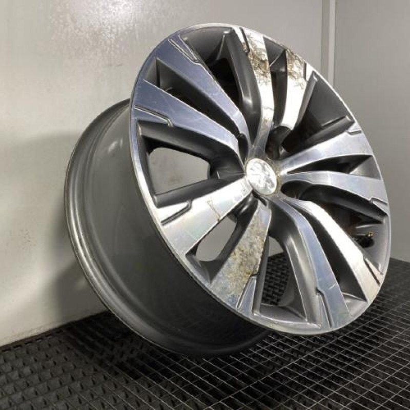 Jante PEUGEOT 3008 1 Photo n°5