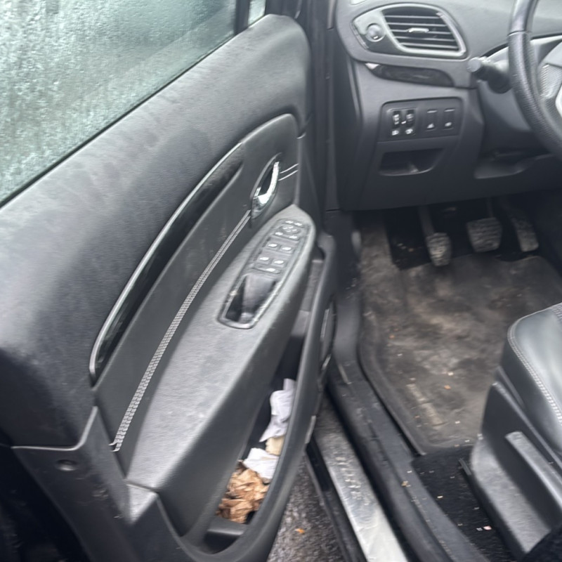 RENAULT SCENIC 3 PHASE 2 1.6 DCI - 16V TURBO Photo n°16