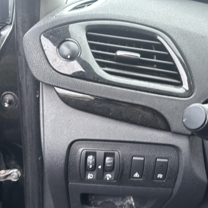 RENAULT SCENIC 3 PHASE 2 1.6 DCI - 16V TURBO Photo n°23