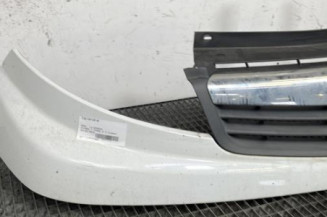 Calandre OPEL VIVARO 1