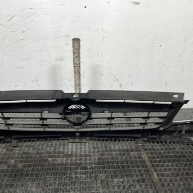 Calandre OPEL VIVARO 1 Photo n°5