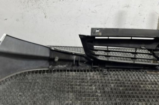 Calandre OPEL VIVARO 1