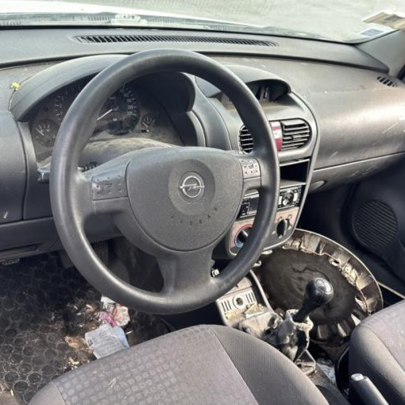 Custode arriere droit OPEL CORSA C Photo n°14