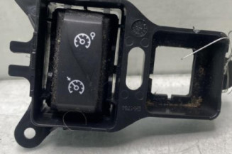 Commande regulateur vitesse RENAULT CLIO 4 Photo n°1