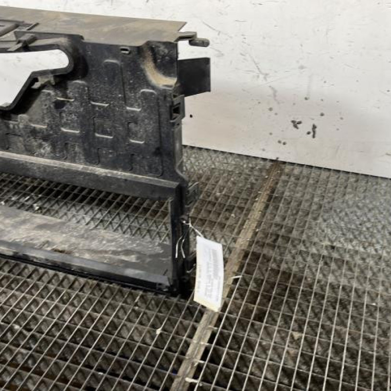 Face avant RENAULT CLIO 4 Photo n°3