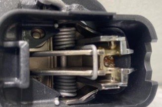 Poignee interieur arriere gauche RENAULT CLIO 4