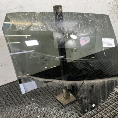 Vitre arriere droit RENAULT CLIO 5