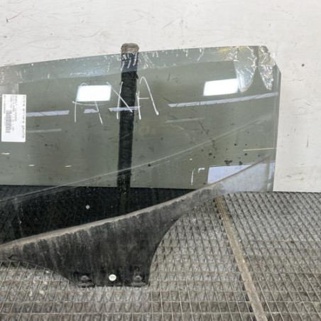 Vitre arriere gauche RENAULT CLIO 5 Photo n°1