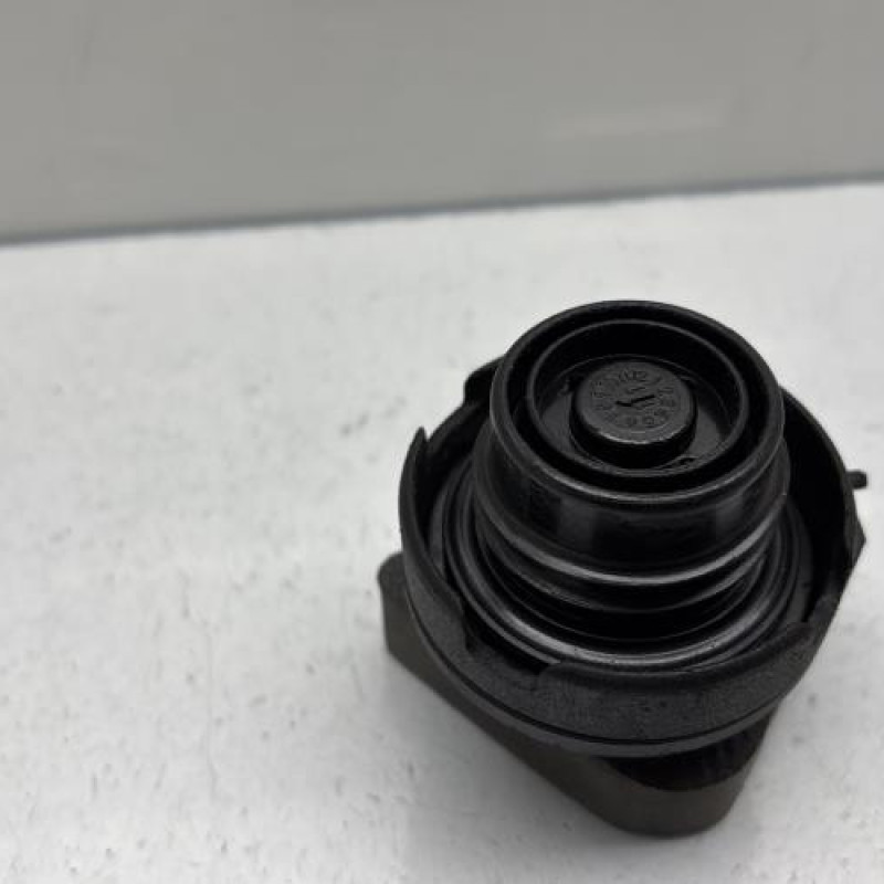 Bouchon de carburant VOLKSWAGEN POLO 5 Photo n°3
