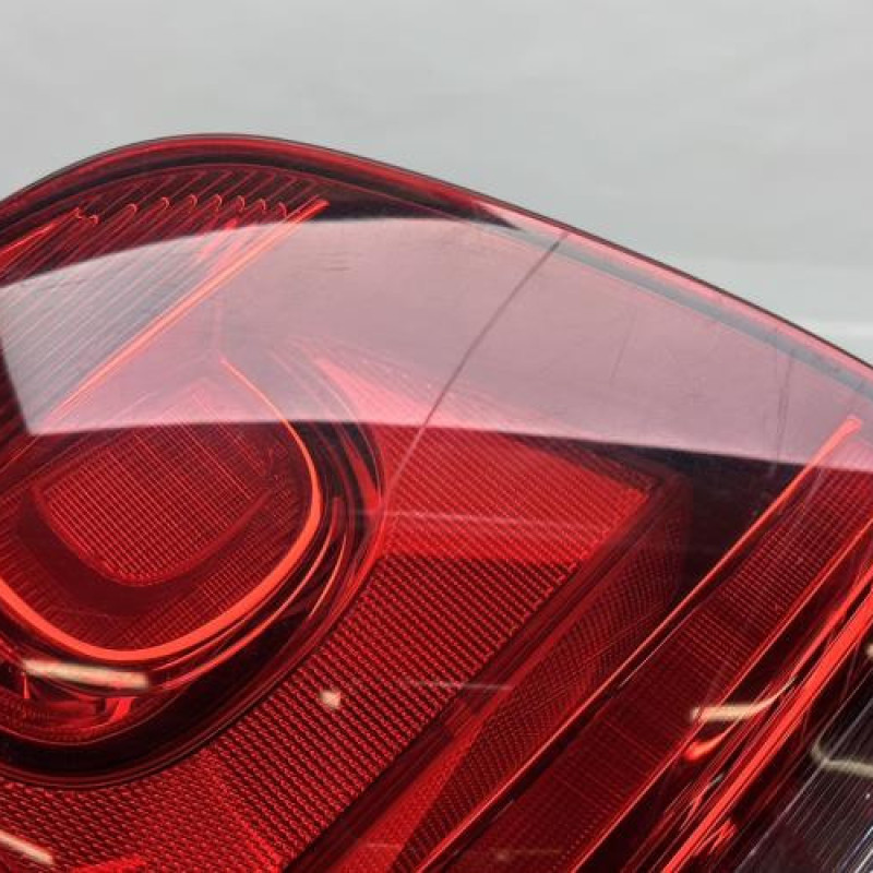 Feu arriere principal gauche (feux) VOLKSWAGEN POLO 5 Photo n°3