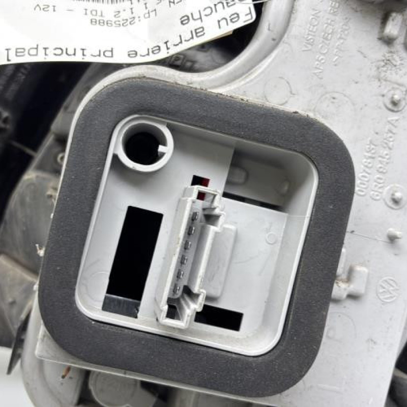 Feu arriere principal gauche (feux) VOLKSWAGEN POLO 5 Photo n°5