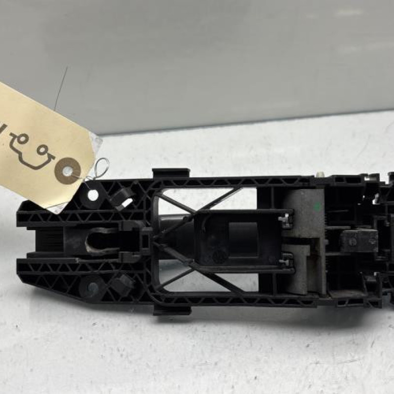 Poignee porte arriere droit VOLKSWAGEN POLO 5 Photo n°3