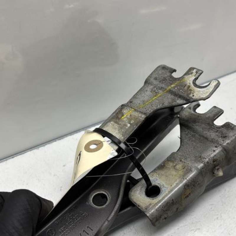 Charniere de capot VOLKSWAGEN POLO 5 Photo n°4