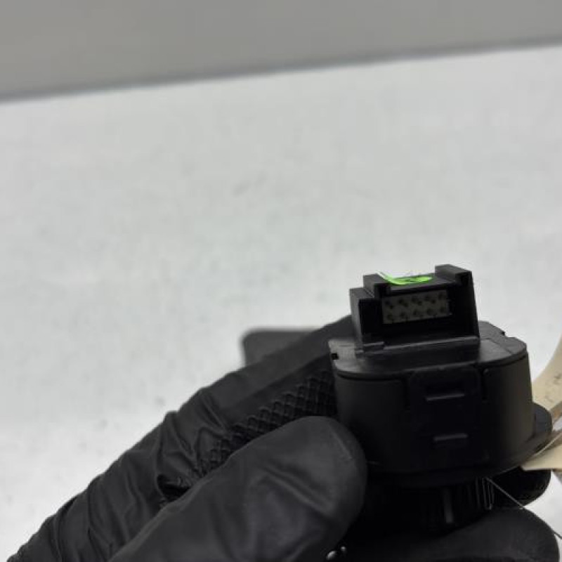 Commande retroviseurs VOLKSWAGEN POLO 5 Photo n°2