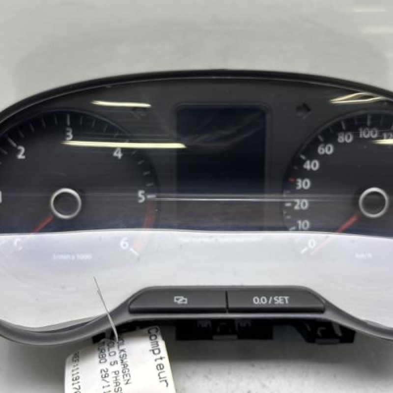 Compteur VOLKSWAGEN POLO 5 Photo n°1