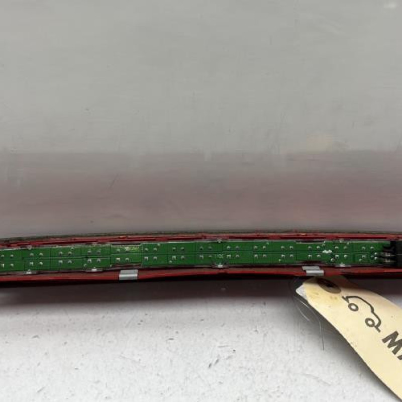 Feu arriere stop central VOLKSWAGEN POLO 5 Photo n°3