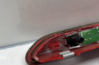 Feu arriere stop central VOLKSWAGEN POLO 5