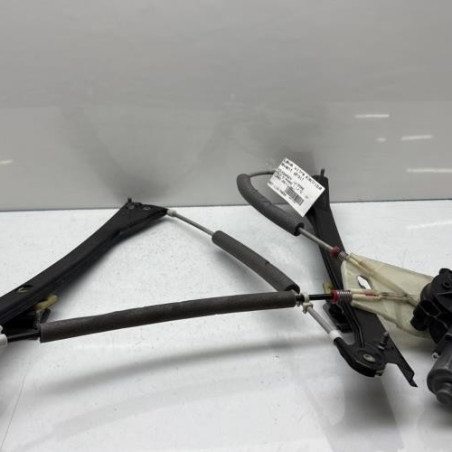 Leve vitre electrique avant droit VOLKSWAGEN POLO 5 Photo n°1