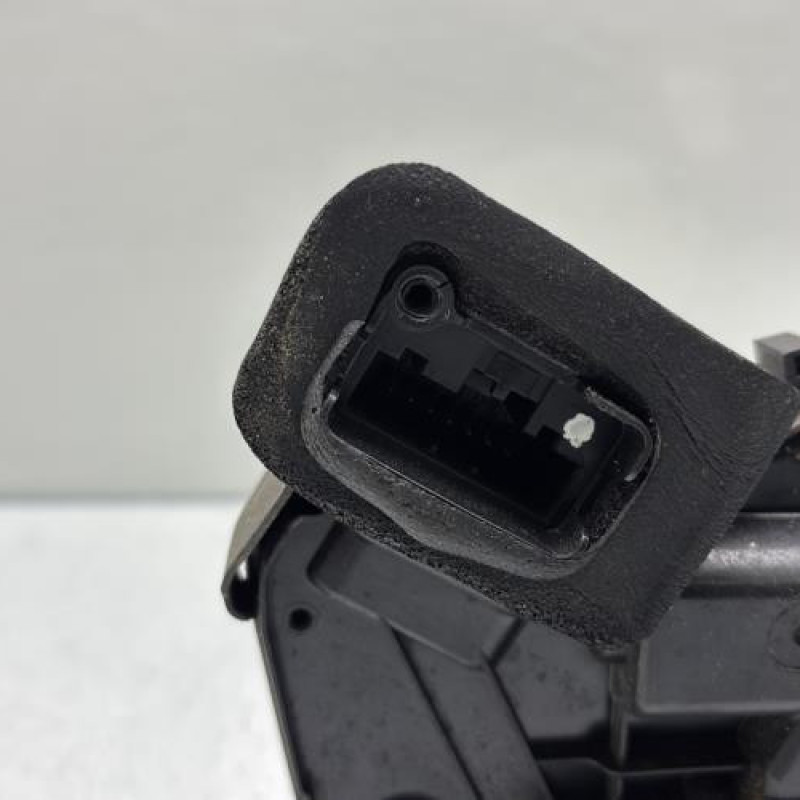 Serrure arriere gauche VOLKSWAGEN POLO 5 Photo n°4