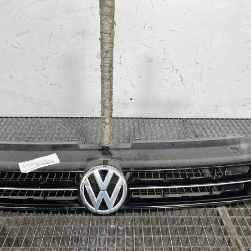 Calandre VOLKSWAGEN POLO 5 Photo n°1