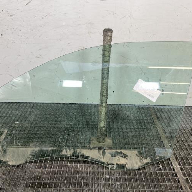 Vitre avant gauche VOLKSWAGEN TIGUAN 1 Photo n°1