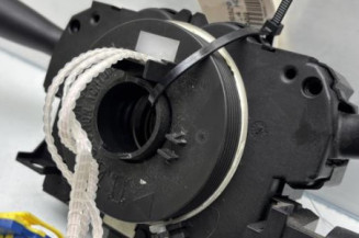 Com (Bloc Contacteur Tournant+Commodo Essuie Glace+Commodo Phare) CITROEN C3 1