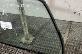 Custode arriere gauche PEUGEOT 106