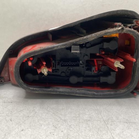 Feu arriere principal gauche (feux) PEUGEOT 106