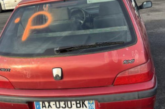 Feu arriere principal gauche (feux) PEUGEOT 106