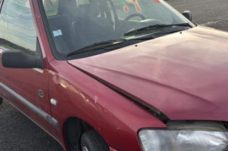 Optique avant principal gauche (feux)(phare) PEUGEOT 106