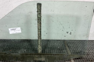 Vitre avant droit PEUGEOT 106