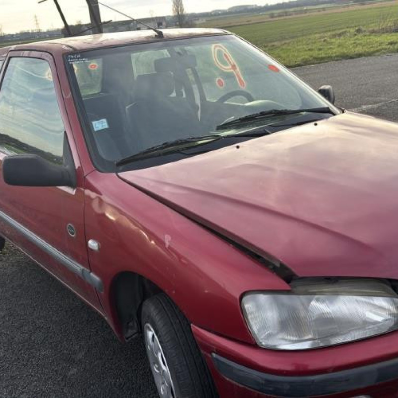 Vitre avant gauche PEUGEOT 106 Photo n°7