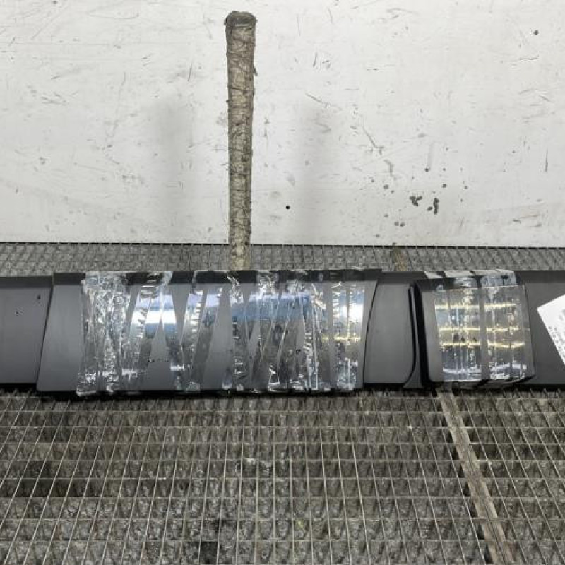 Baguette d'aile arrière gauche NISSAN PRIMASTAR 2 Photo n°1