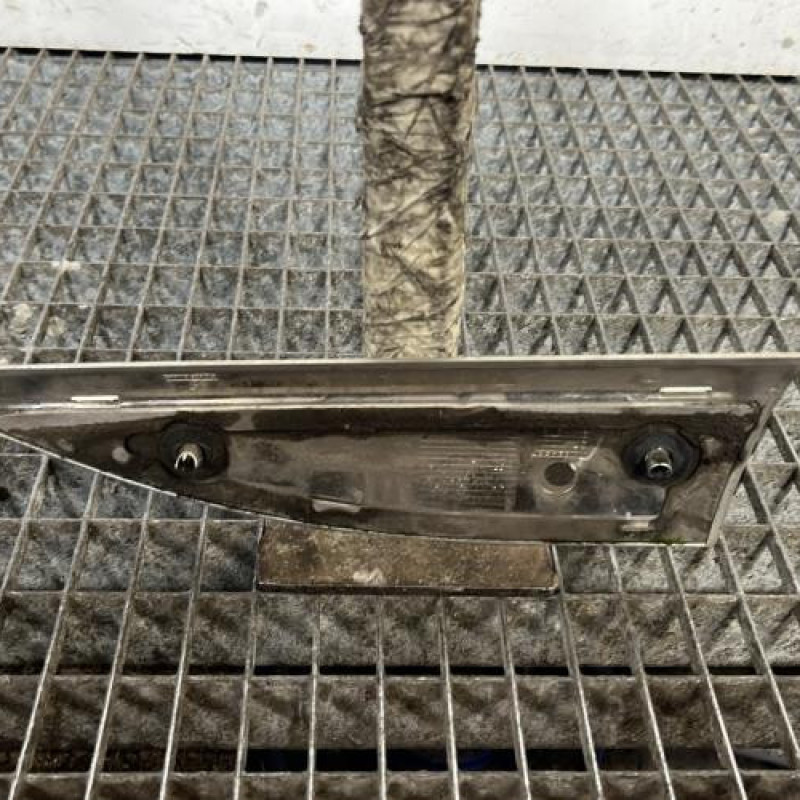 Baguette d'aile arrière droite DS DS3 Photo n°4