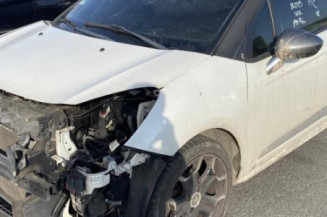 Baguette d'aile arrière droite DS DS3