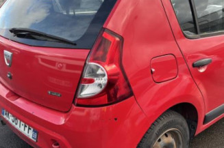 Malle/Hayon arriere DACIA SANDERO 1