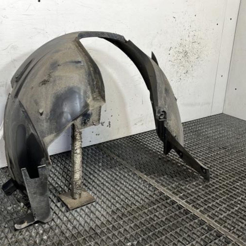 Pare boue avant droit DACIA SANDERO 1 Photo n°3