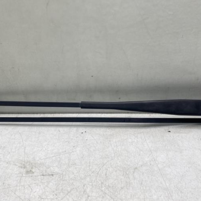 Bras essuie glace avant PEUGEOT 107 Photo n°1