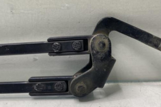 Bras essuie glace avant PEUGEOT 107