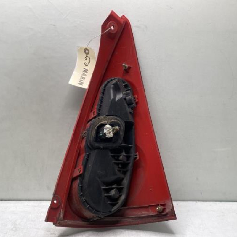 Feu arriere principal gauche (feux) PEUGEOT 107 Photo n°2